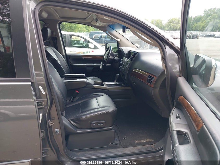 2011 Nissan Armada Platinum VIN: 5N1AA0NC1BN618000 Lot: 39682436