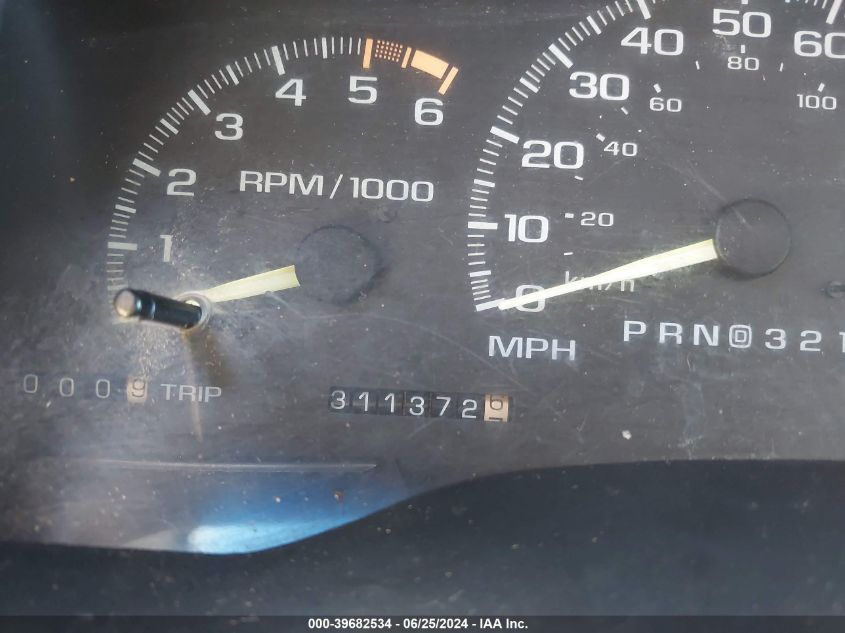 1996 Chevrolet Gmt-400 C2500 VIN: 1GCGC29R3TE214006 Lot: 39682534