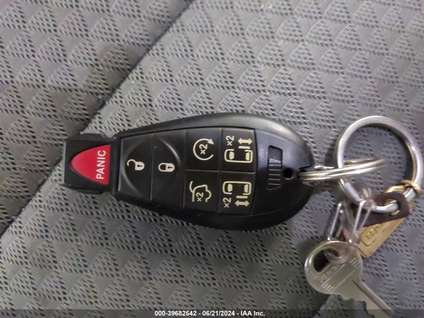 2010 Chrysler Town & Country Touring VIN: 2A4RR5DX5AR387776 Lot: 39682542