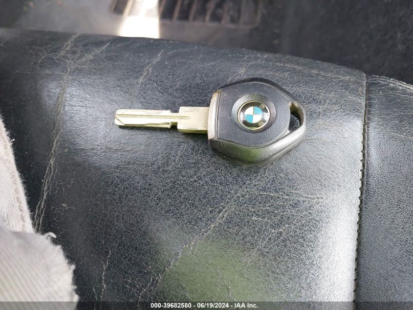 1998 BMW 318Ti VIN: WBACG8325WKC84677 Lot: 39682580