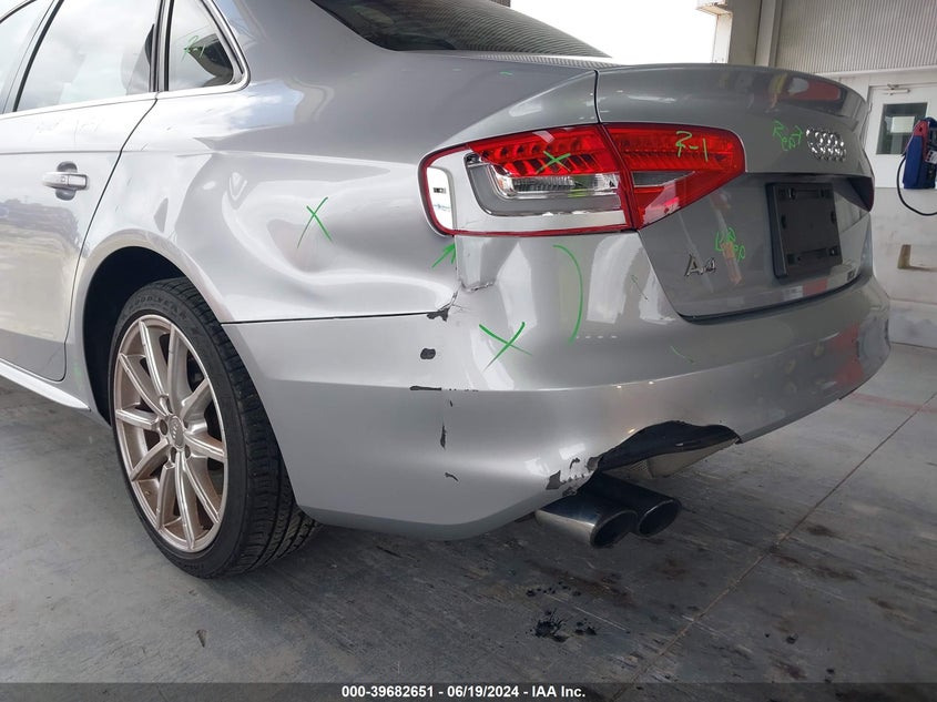 2015 Audi A4 2.0T Premium VIN: WAUAFAFL6FN023866 Lot: 39682651