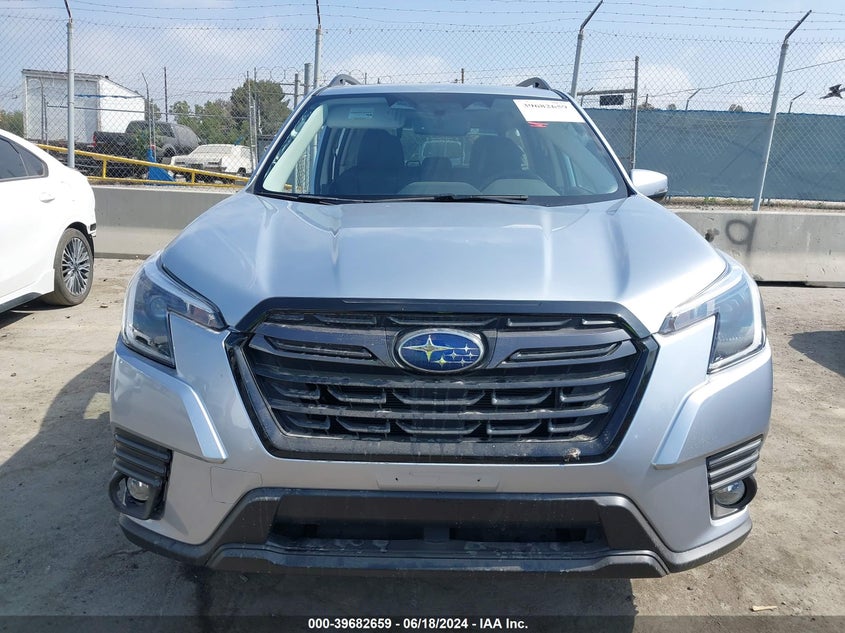 2023 Subaru Forester Limited VIN: JF2SKAPC3PH529531 Lot: 39682659