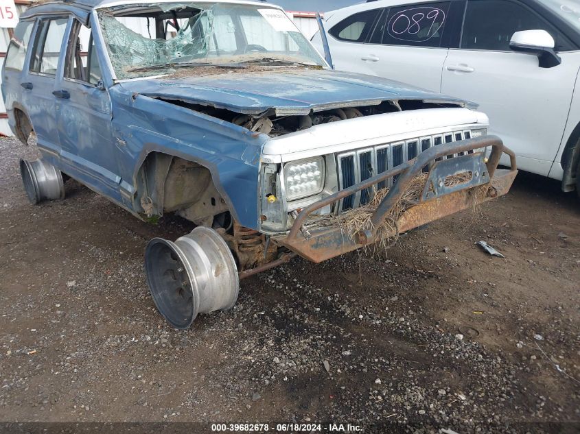 1990 Jeep Cherokee Pioneer VIN: 1J4FJ38L2LL128793 Lot: 39682678