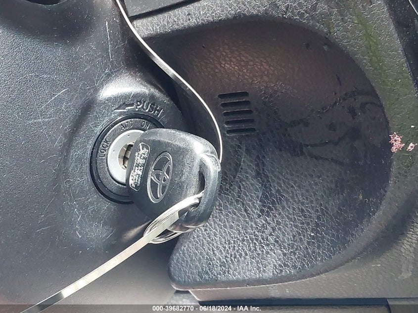 2015 Toyota Corolla S Plus VIN: 5YFBURHEXFP191636 Lot: 39682770