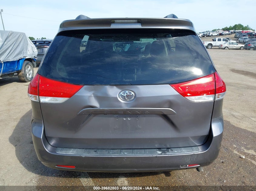 2014 Toyota Sienna Le V6 8 Passenger VIN: 5TDKK3DC4ES447038 Lot: 39682803