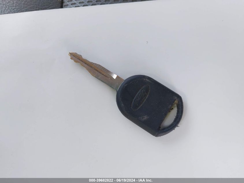 2005 Ford F-150 Stx/Xl/Xlt VIN: 1FTRF12245NA92718 Lot: 39682822