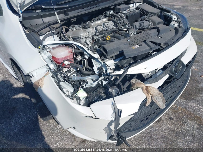 VIN JTDEPMAE9NJ194287 2022 TOYOTA COROLLA LE