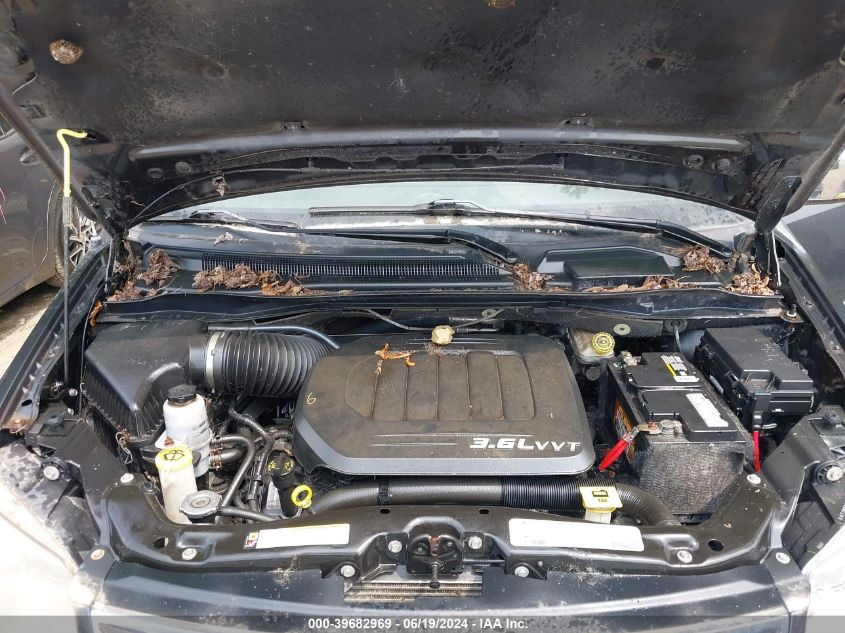 2011 Chrysler Town & Country Touring L VIN: 2A4RR8DG5BR733425 Lot: 39682969