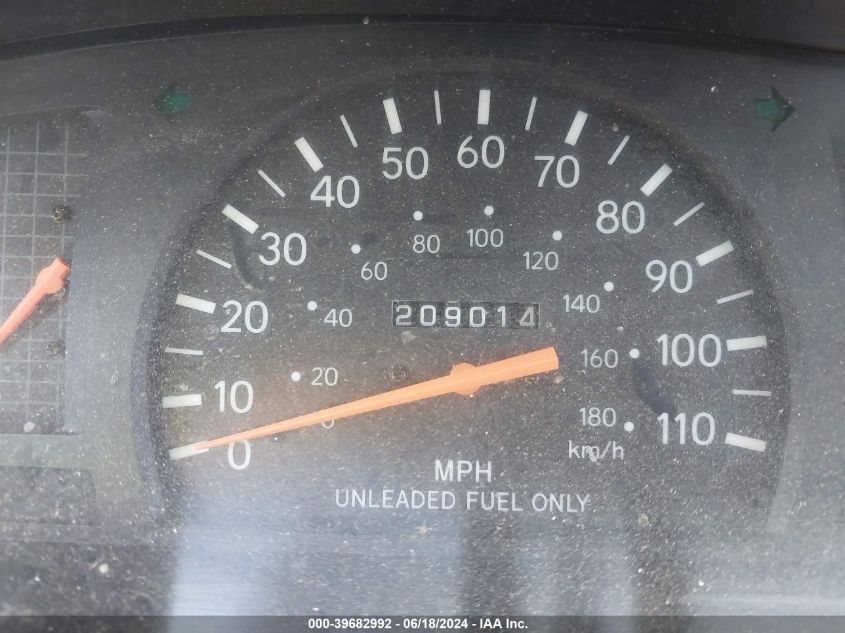 1998 Toyota Tacoma VIN: 4TAPM62N2WZ156152 Lot: 39682992