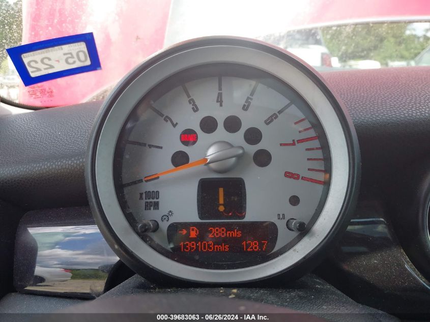 2010 Mini Cooper VIN: WMWMF3C5XATU77363 Lot: 39683063