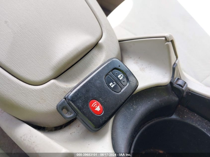 2011 Toyota Prius Two VIN: JTDKN3DU4B0256685 Lot: 39683101