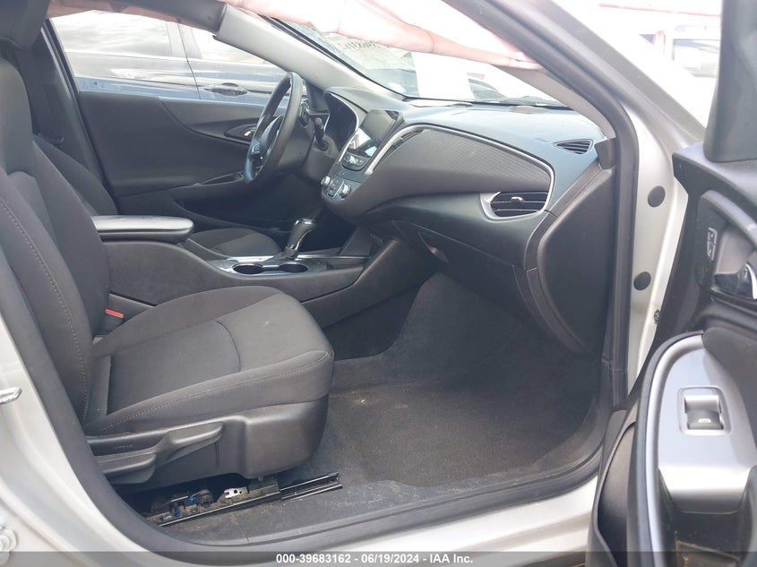 VIN 1G1ZC5ST8KF135352 2019 CHEVROLET MALIBU 1FL