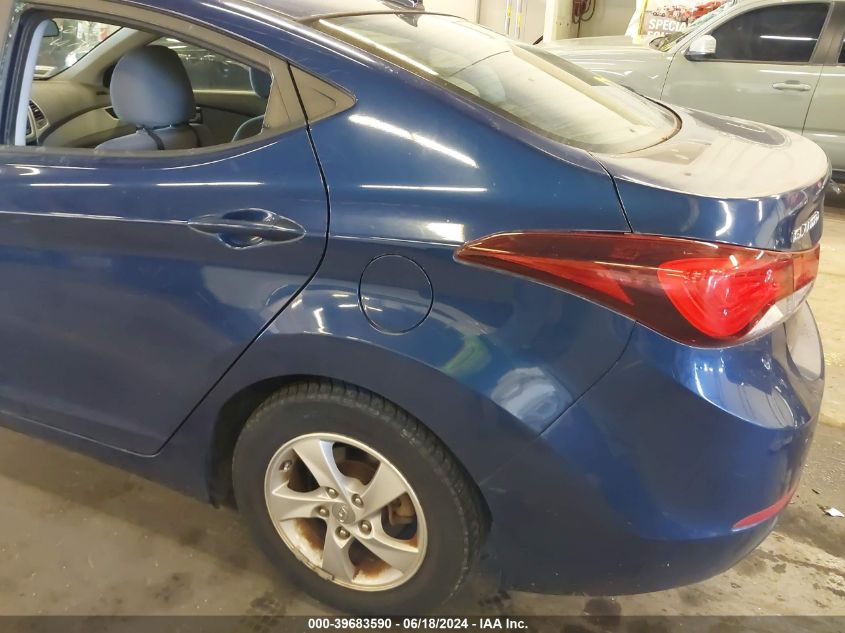 5NPDH4AE3FH647340 2015 Hyundai Elantra Se