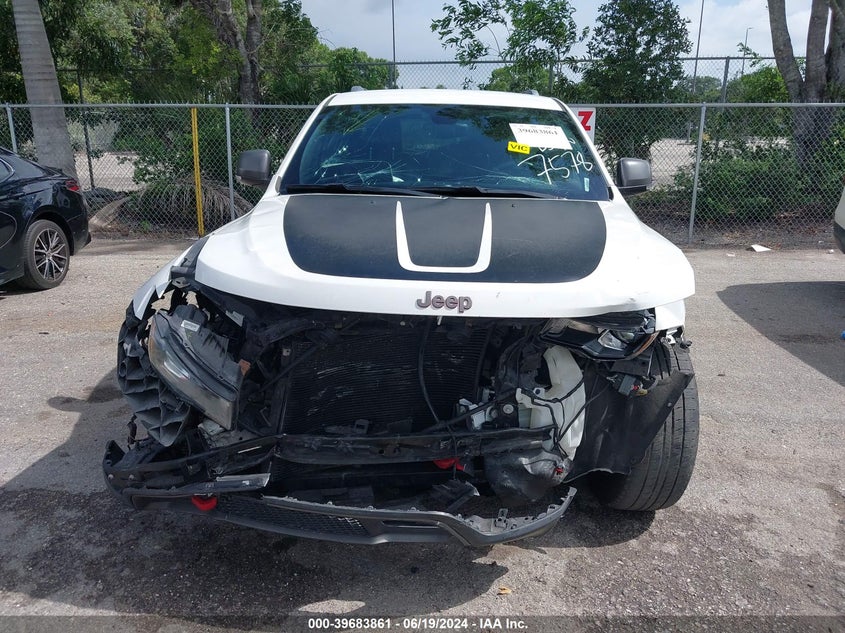 2017 Jeep Grand Cherokee Trailhawk VIN: 1C4RJFLG4HC887578 Lot: 39683861