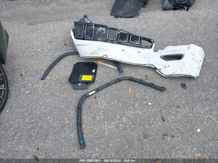 2017 Jeep Grand Cherokee Trailhawk VIN: 1C4RJFLG4HC887578 Lot: 39683861