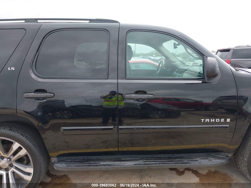 2007 Chevrolet Tahoe Ls VIN: 1GNFC13C07R425230 Lot: 39683862