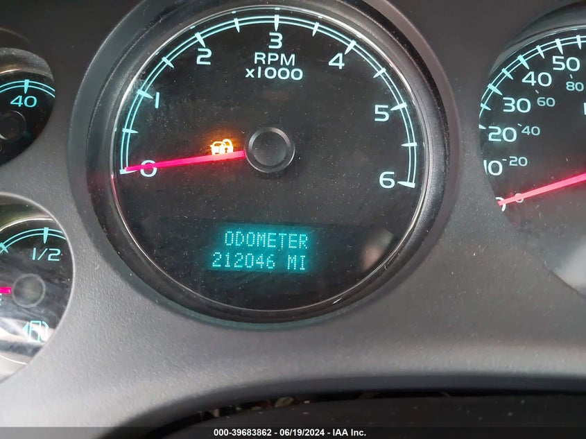 2007 Chevrolet Tahoe Ls VIN: 1GNFC13C07R425230 Lot: 39683862