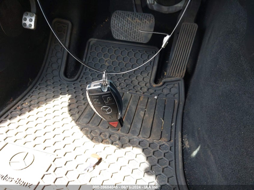 2008 Mercedes-Benz E 350 4Matic VIN: WDBUF87X18B268619 Lot: 39684045