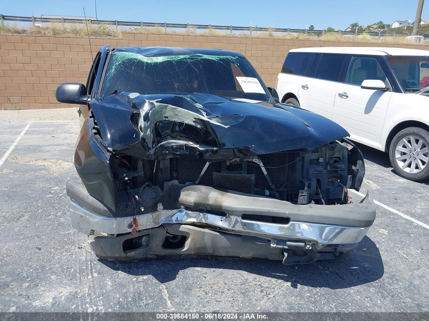 2005 Chevrolet Silverado 1500 Ls VIN: 2GCEC13T051365881 Lot: 39684150