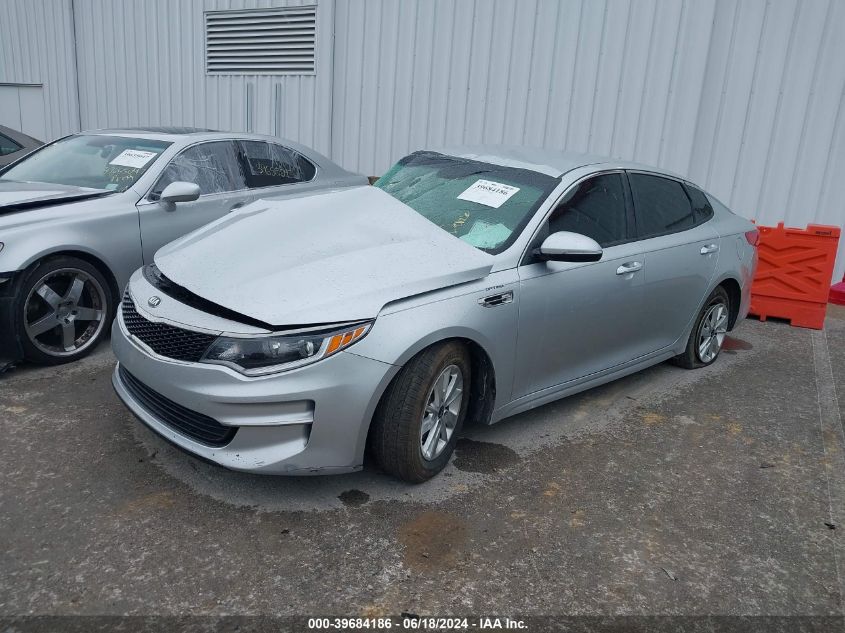 5XXGT4L31JG183086 2018 KIA OPTIMA - Image 2