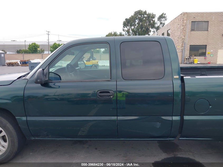 2002 Chevrolet Silverado 1500 VIN: 2GCEC19W621147537 Lot: 39684230