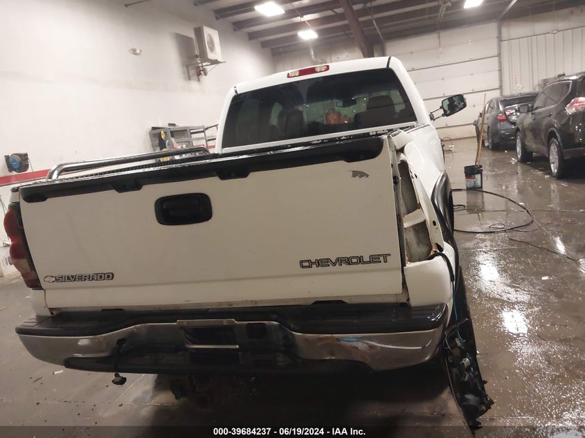 2004 Chevrolet Silverado 2500 Ls VIN: 1GCGK23UX4F153703 Lot: 39684237