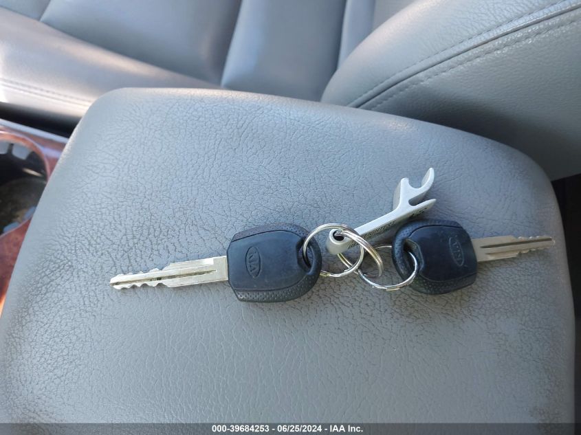 2004 Kia Sorento Ex/Lx VIN: KNDJD733345301684 Lot: 39684253