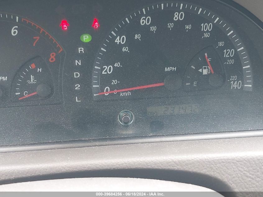 2003 Toyota Camry Le VIN: JTDBE32K930170159 Lot: 39684256