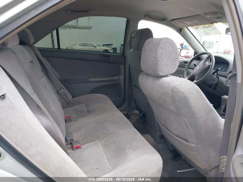 2003 Toyota Camry Le VIN: JTDBE32K930170159 Lot: 39684256