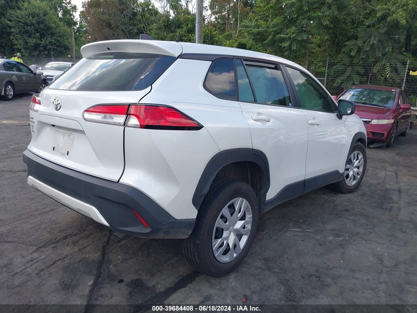 2022 Toyota Corolla Cross L VIN: 7MUAAAAG1NV010811 Lot: 39684408