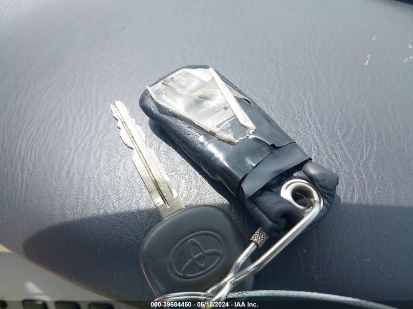 2005 Toyota Highlander Limited V6 VIN: JTEEP21A150102205 Lot: 39684450