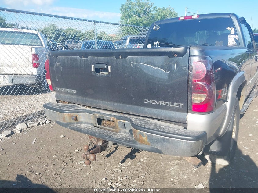 2005 Chevrolet Silverado 1500 Z71 VIN: 1GCEK19B15Z125473 Lot: 39684451