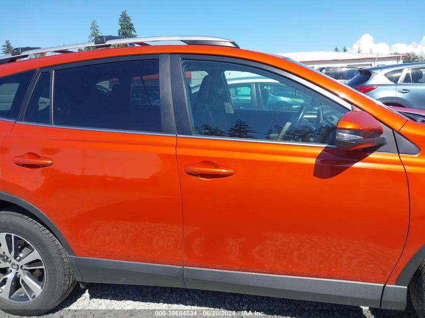2016 TOYOTA RAV4 XLE - 2T3RFREV5GW482291