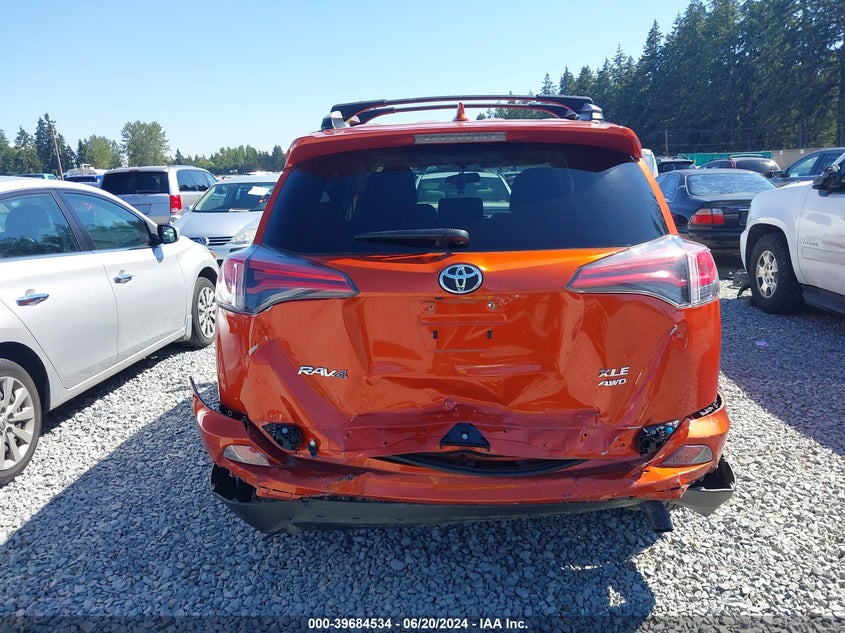 2016 TOYOTA RAV4 XLE - 2T3RFREV5GW482291