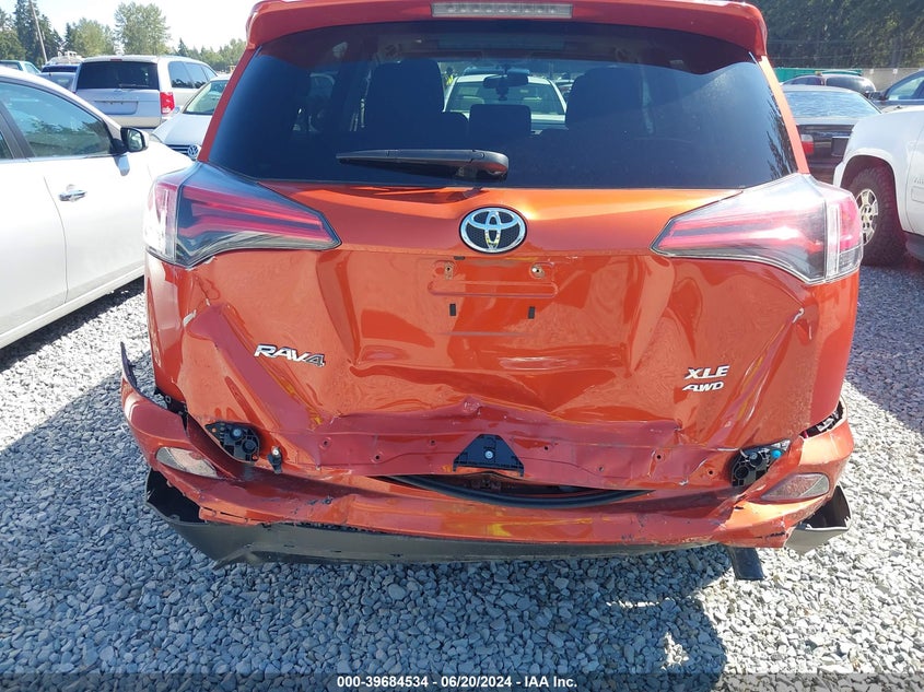 2016 TOYOTA RAV4 XLE - 2T3RFREV5GW482291