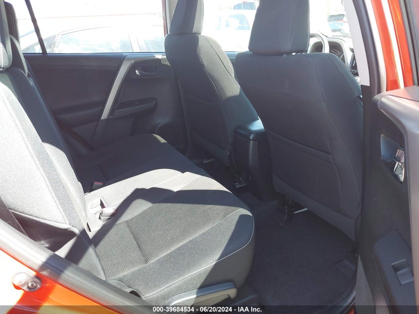 2016 TOYOTA RAV4 XLE - 2T3RFREV5GW482291