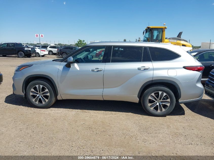 2021 Toyota Highlander Xle VIN: 5TDGZRAH7MS532779 Lot: 39684579