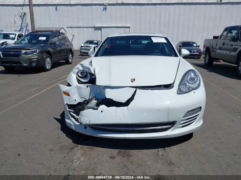 2013 Porsche Panamera 4 VIN: WP0AA2A7XDL015604 Lot: 39684739