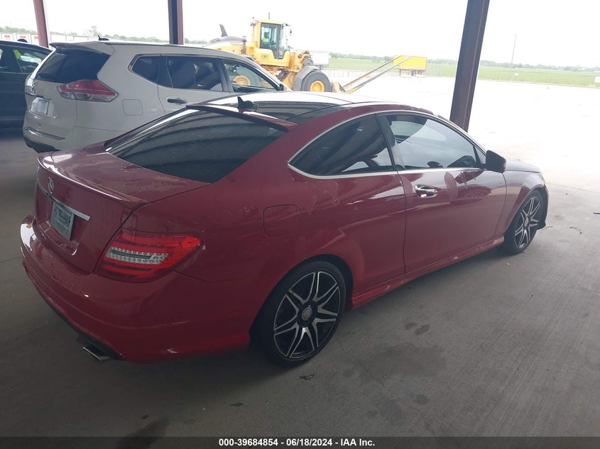 2013 MERCEDES-BENZ C 350 SPORT - WDDGJ5HB1DF952691