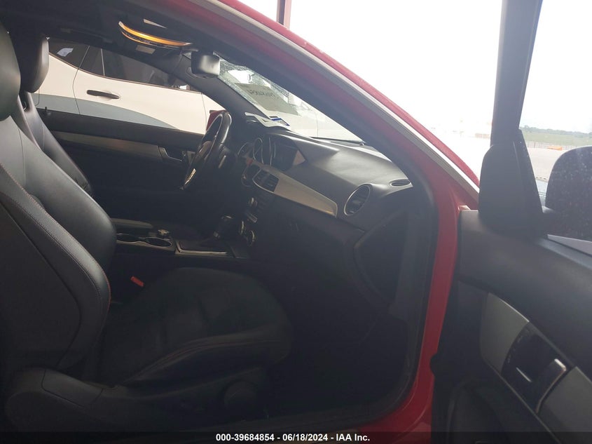 2013 MERCEDES-BENZ C 350 SPORT - WDDGJ5HB1DF952691