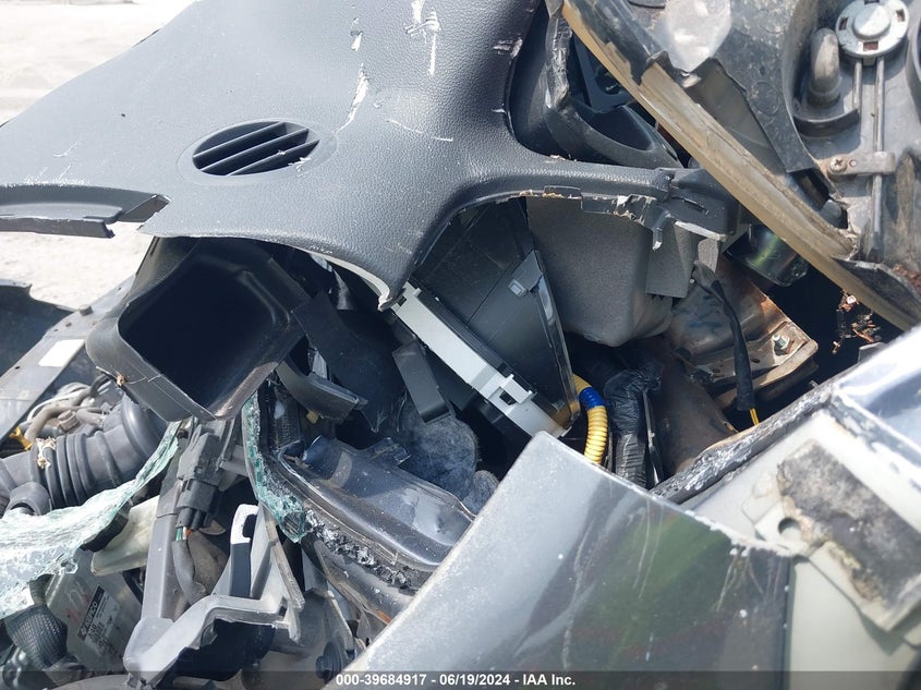 2010 Hyundai Accent Gls VIN: KMHCN4AC4AU500571 Lot: 39684917