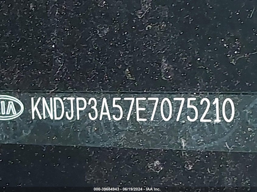 2014 Kia Soul + VIN: KNDJP3A57E7075210 Lot: 39684943
