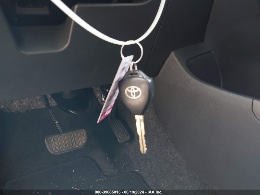 2011 Toyota Yaris VIN: JTDBT4K33B4081876 Lot: 39685015