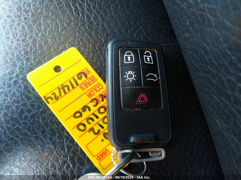 2010 Volvo Xc60 3.2 VIN: YV4960DZ8A2082142 Lot: 39685154