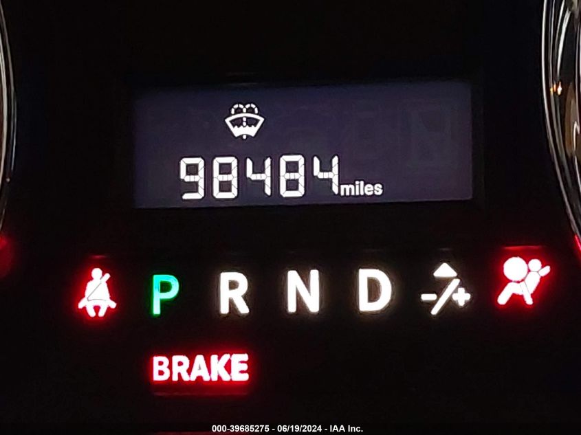 2018 Dodge Grand Caravan Sxt VIN: 2C4RDGCGXJR299291 Lot: 39685275