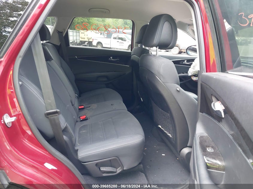 2016 Kia Sorento 3.3L Lx VIN: 5XYPG4A52GG163247 Lot: 39685280