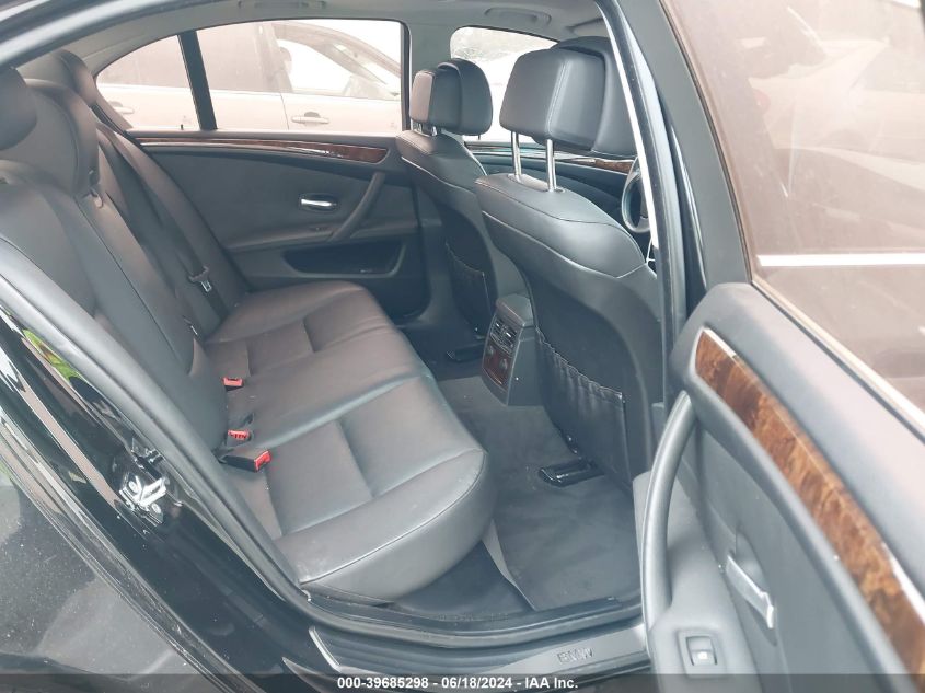 2008 BMW 528I VIN: WBANU535X8CT18522 Lot: 39685298