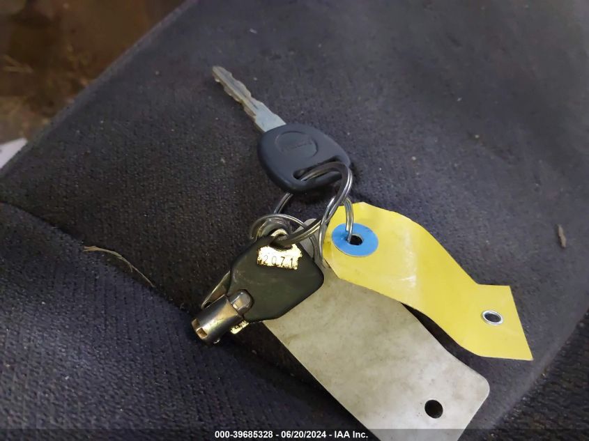 2003 GMC Sierra K2500 Heavy Duty VIN: 1GTHK23103F134490 Lot: 39685328