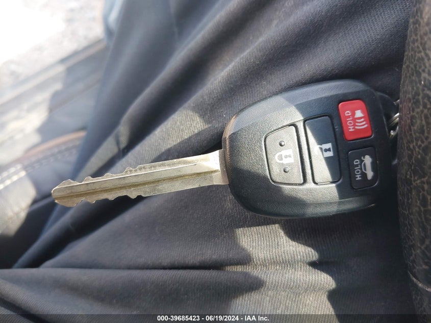 2013 Toyota Camry Se VIN: 4T1BF1FK7DU260427 Lot: 39685423