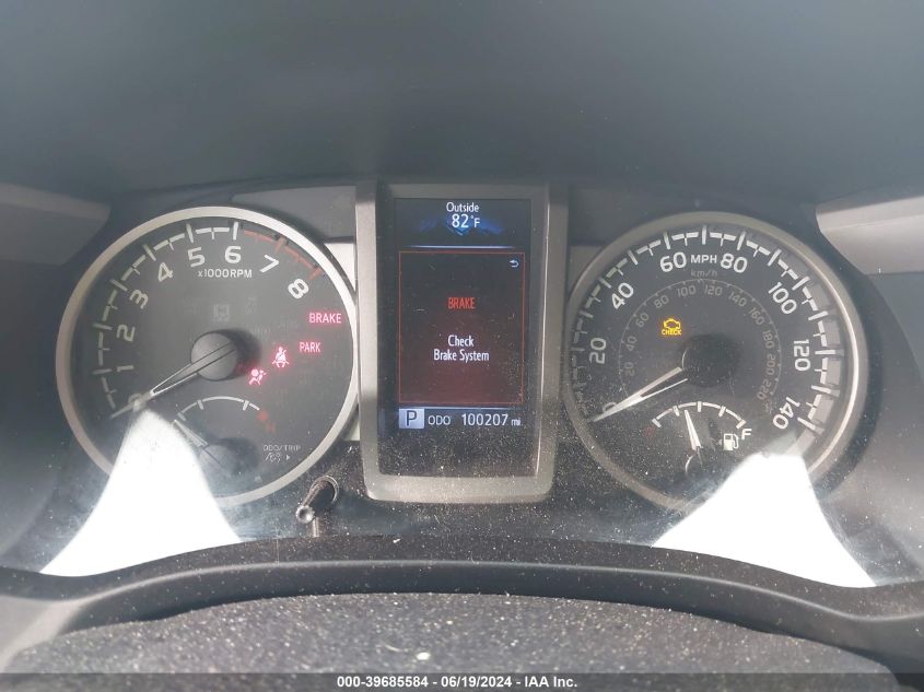 2017 Toyota Tacoma Dbl Cab/Sr/Trdspt/Or/Pro VIN: 3TMCZ5AN8HM095555 Lot: 39685584